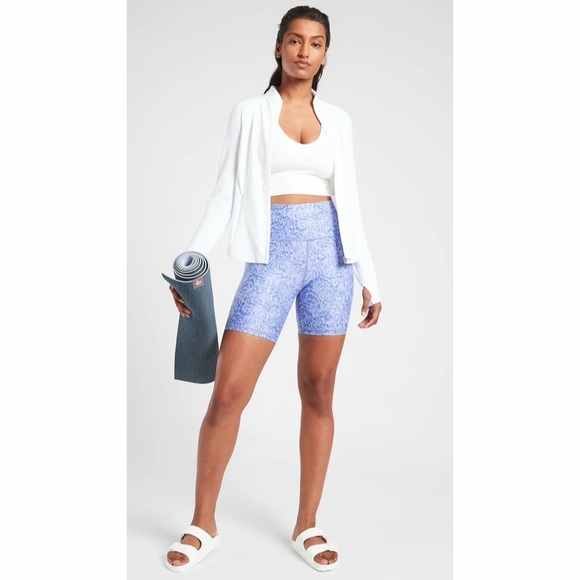 Athleta Women's Lavender Patterned Biker Shorts NWT SZ 1X - Picture 6 of 16